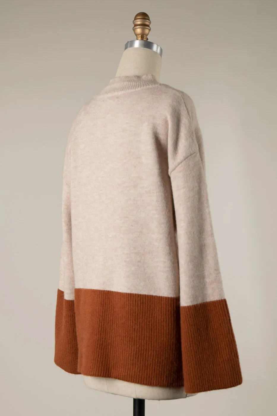 BELL SLEEVE COLOR BLOCK KNIT SWEATER 1 PACK
