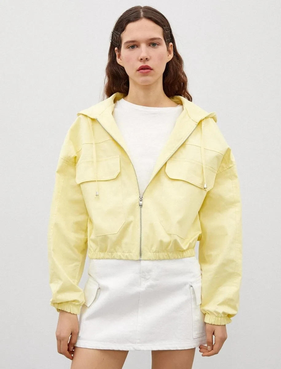 Cropped Windbreaker in Yellow