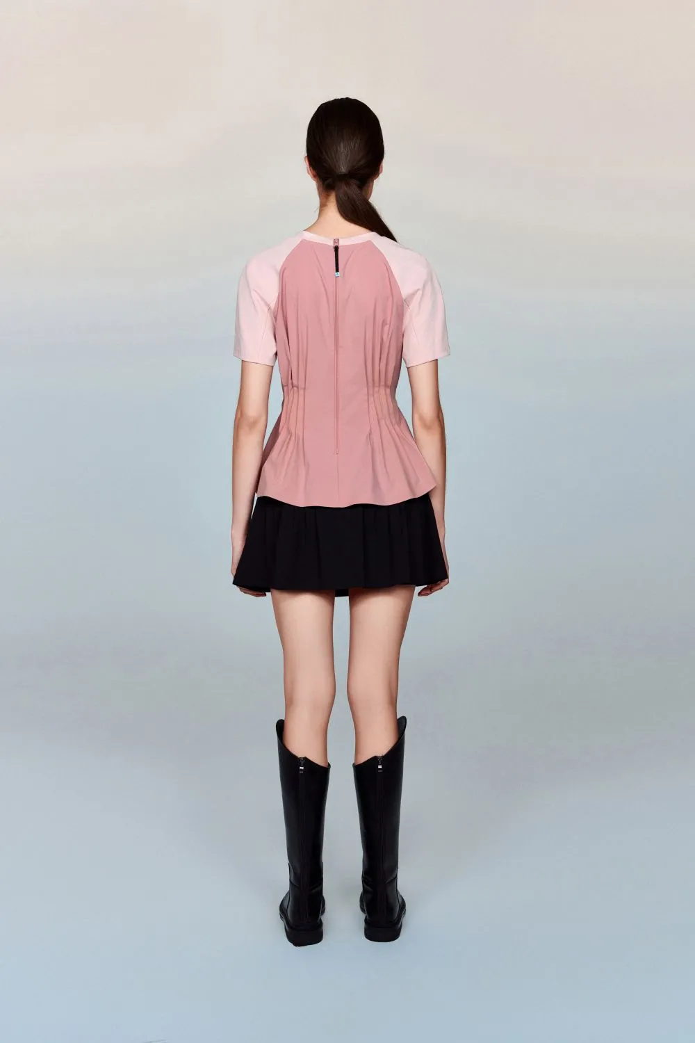 Eros Water- and Wind Resistant Pleated Above-the-Knee Skirt