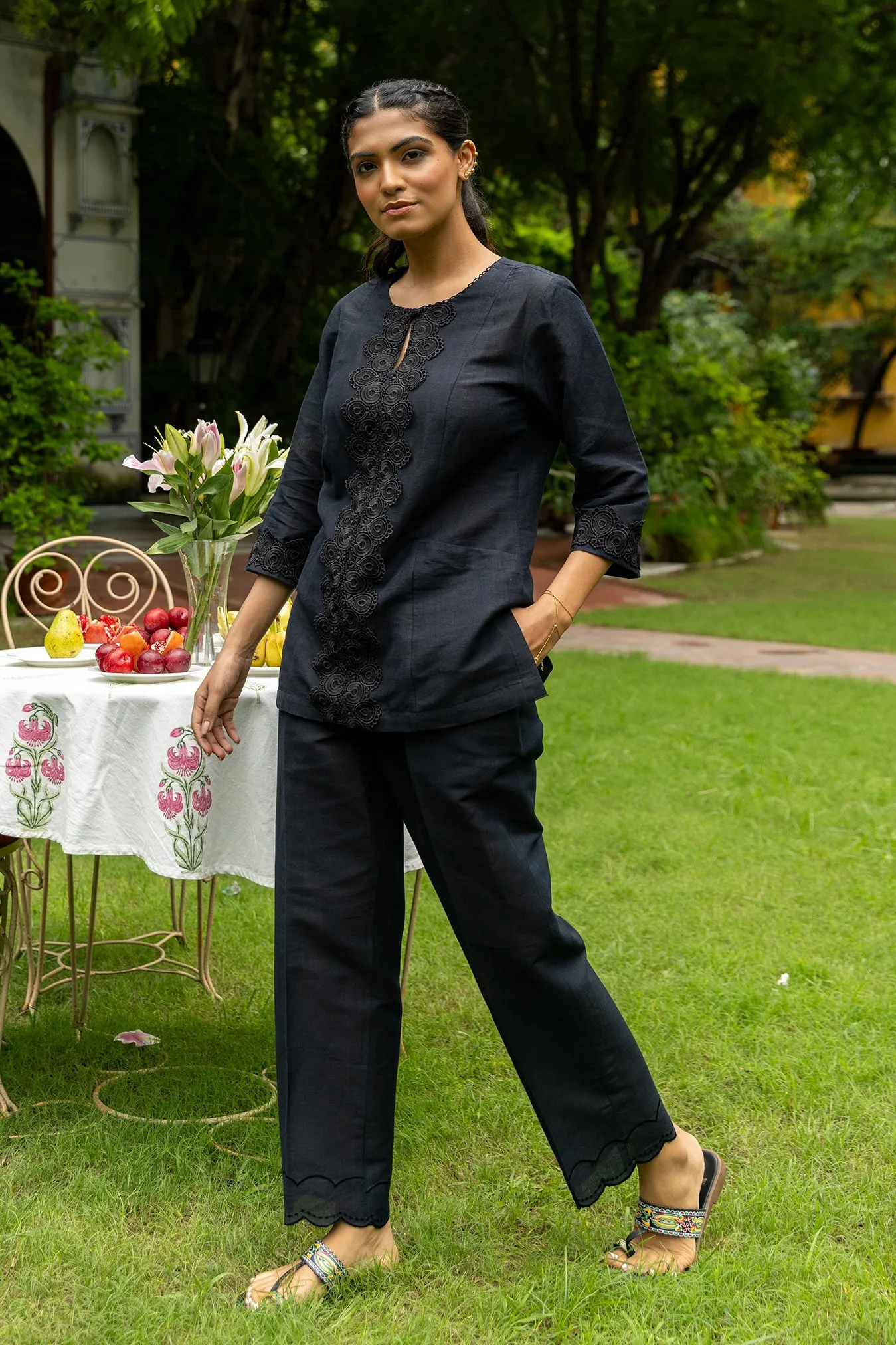 Handwoven Black Linen Co-ord Set with Lacework and Pockets