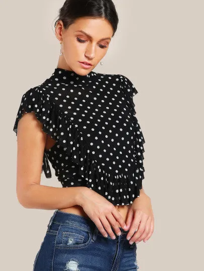 Trendy Polka dot ruffle tie back crop top