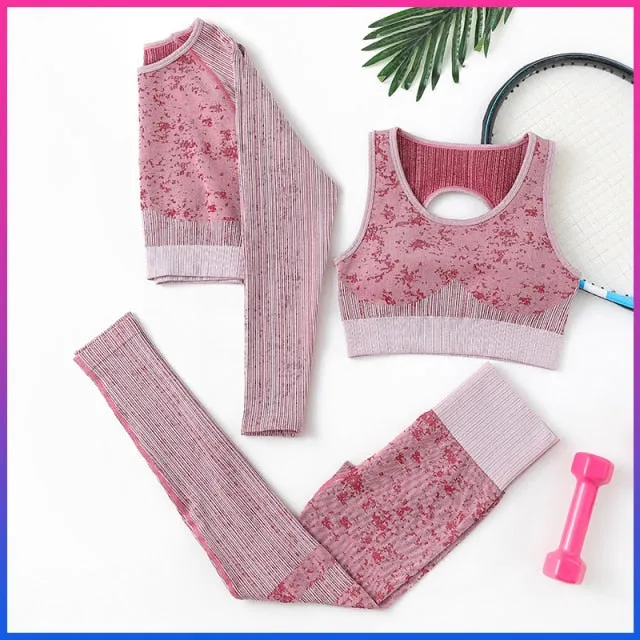 Trendy Seamless Yoga Long Sleeve Crop Top And Leggings Set