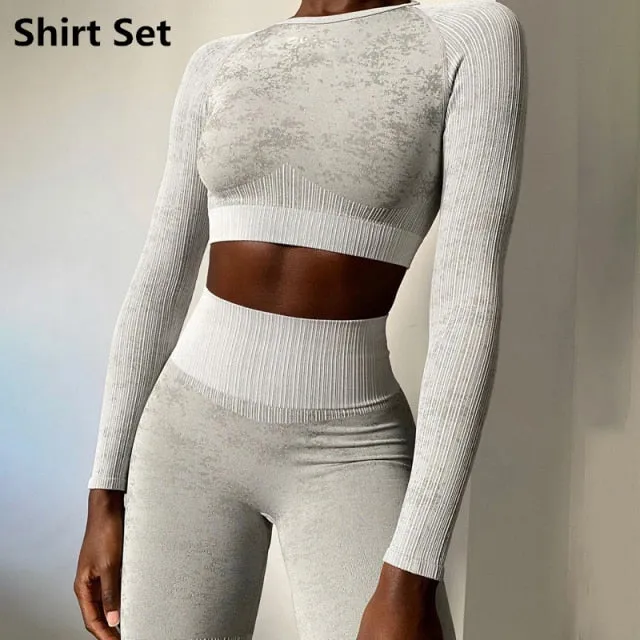 Trendy Seamless Yoga Long Sleeve Crop Top And Leggings Set
