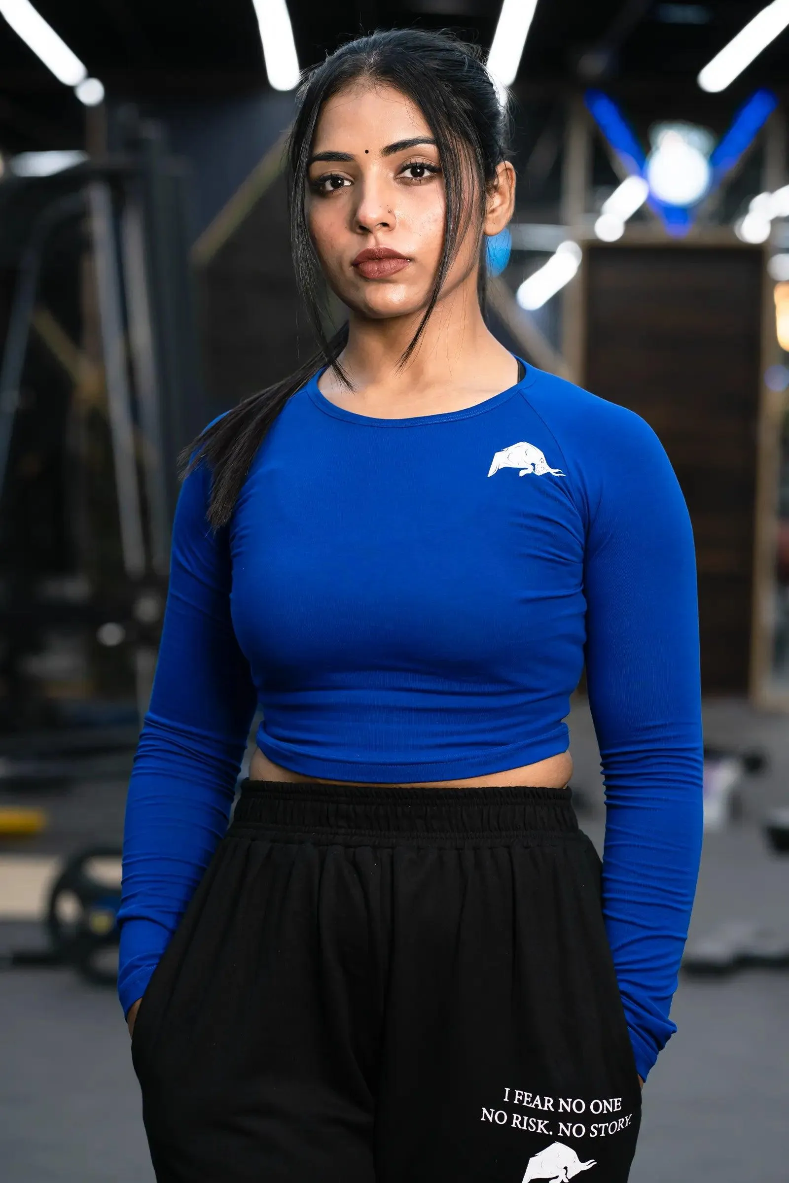 WILD VERVE LIFTING LONG SLEEVE CROP TOP (ROYAL BLUE)