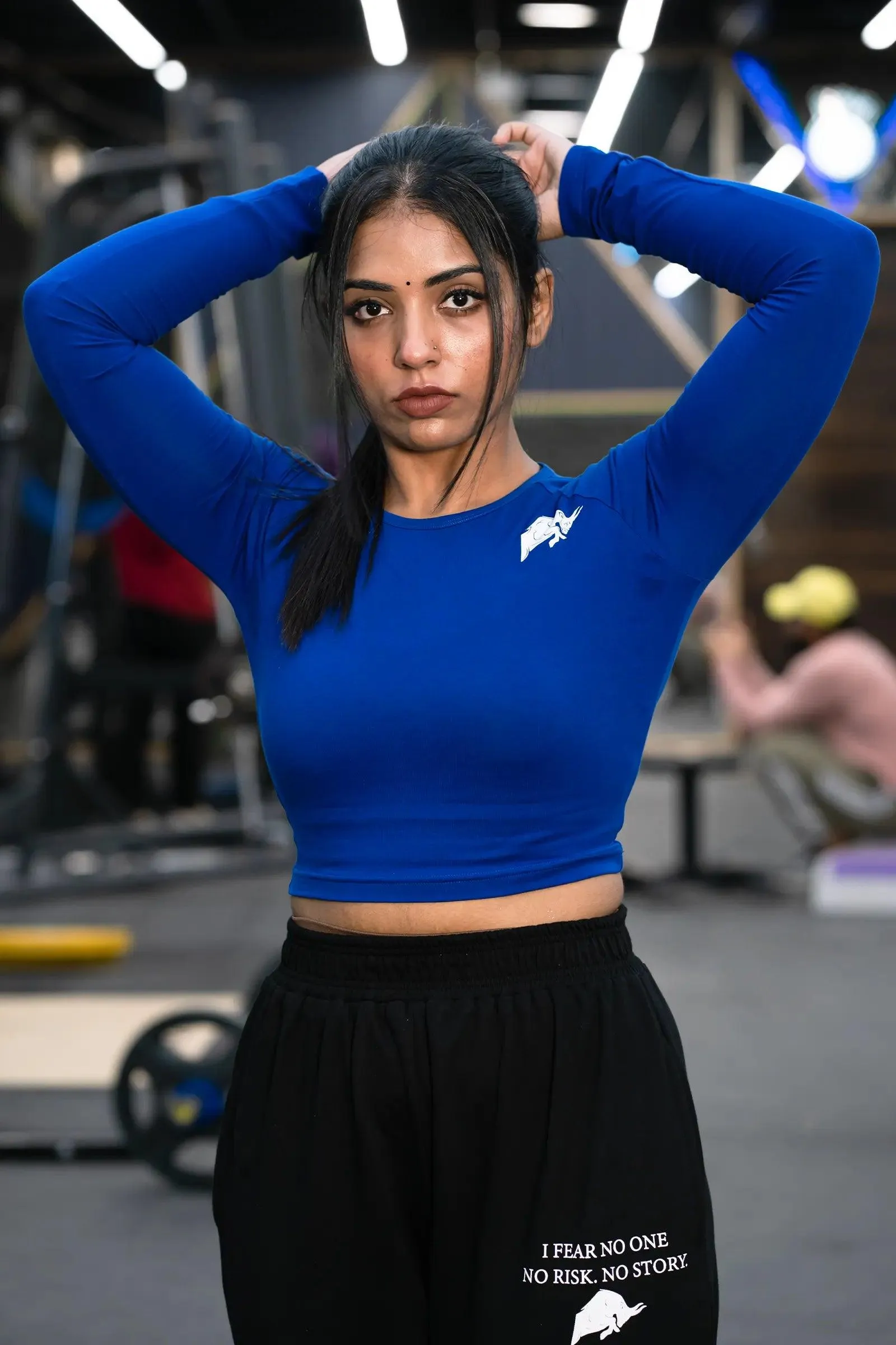 WILD VERVE LIFTING LONG SLEEVE CROP TOP (ROYAL BLUE)