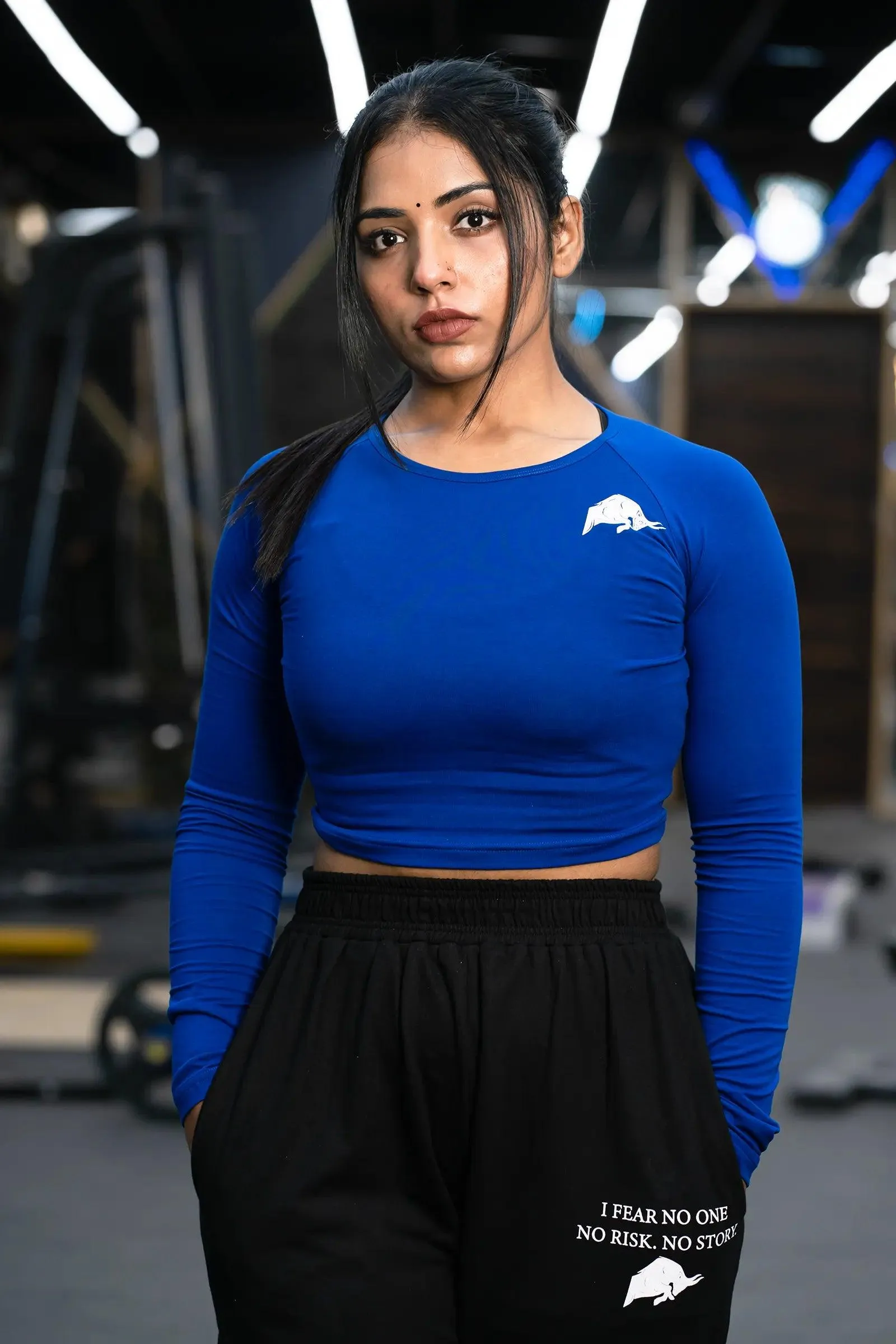 WILD VERVE LIFTING LONG SLEEVE CROP TOP (ROYAL BLUE)
