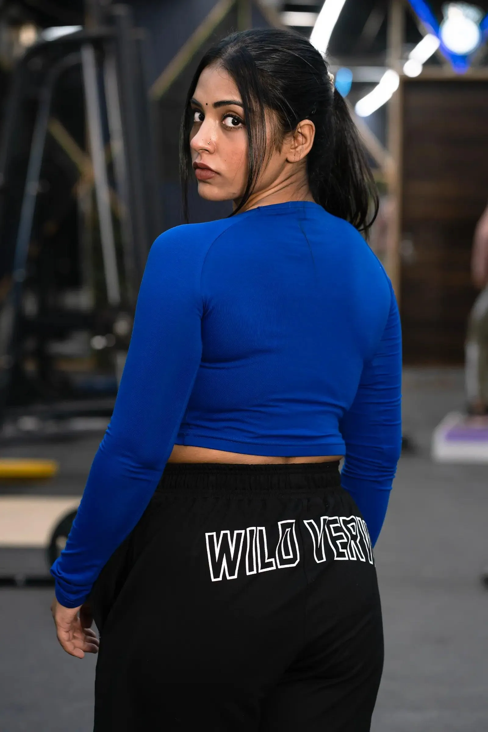 WILD VERVE LIFTING LONG SLEEVE CROP TOP (ROYAL BLUE)